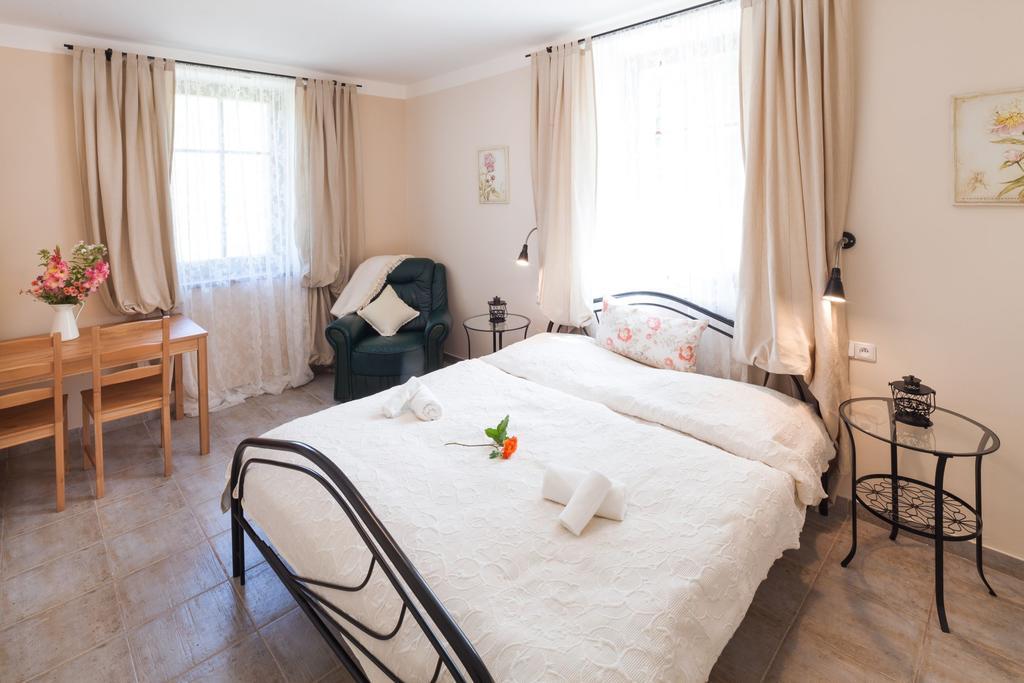 Penzion Na Bělisku Březiny Zimmer foto